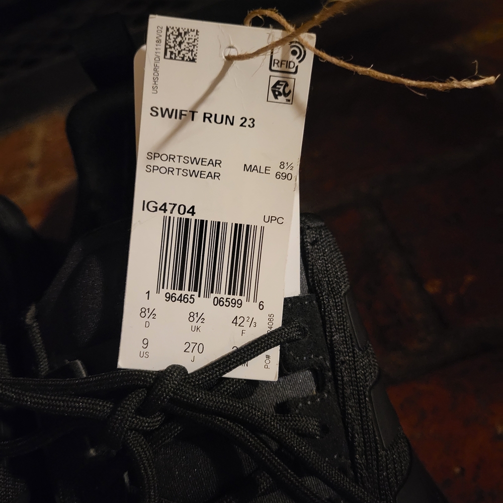 adidas Swift Run 23 Black Sneakers